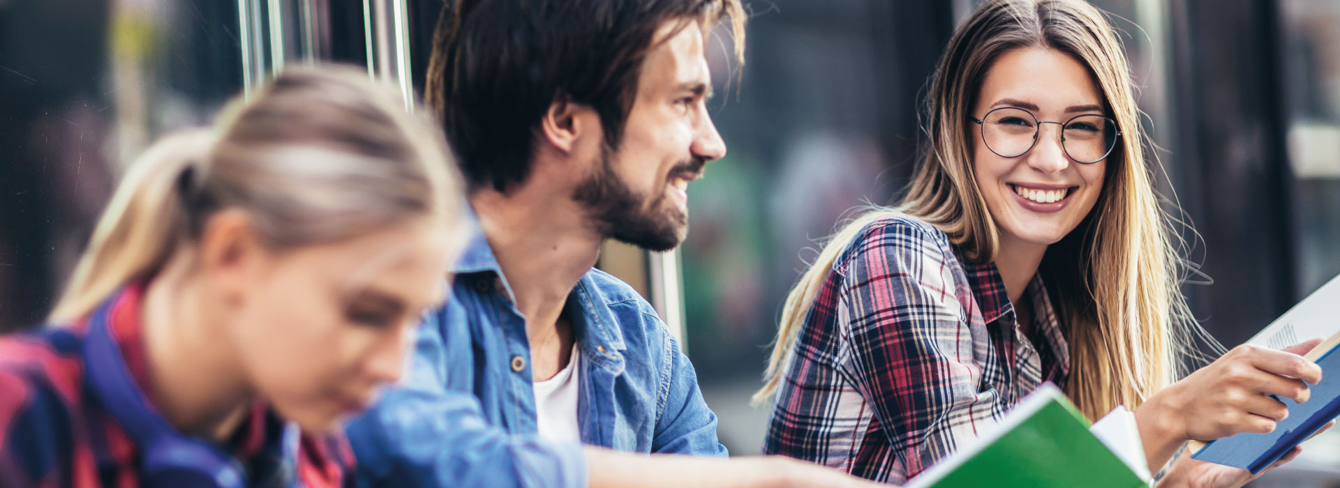 Dobrze płatny zawód bez matury? Poznaj 6 możliwości!