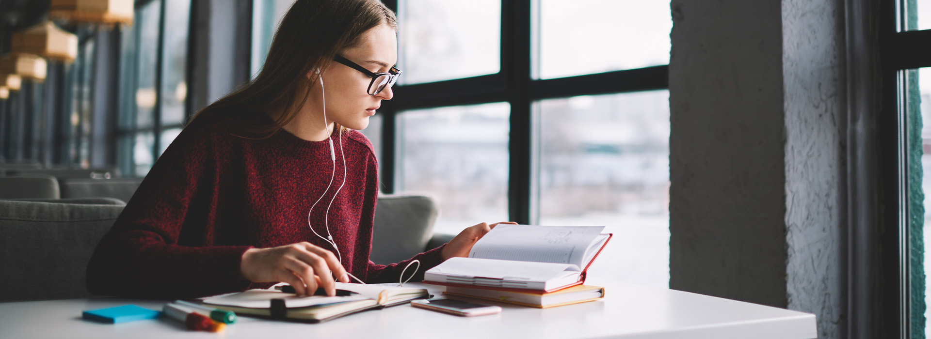 Od jakiego wieku można iść do szkoły policealnej? Poznaj najważniejsze warunki