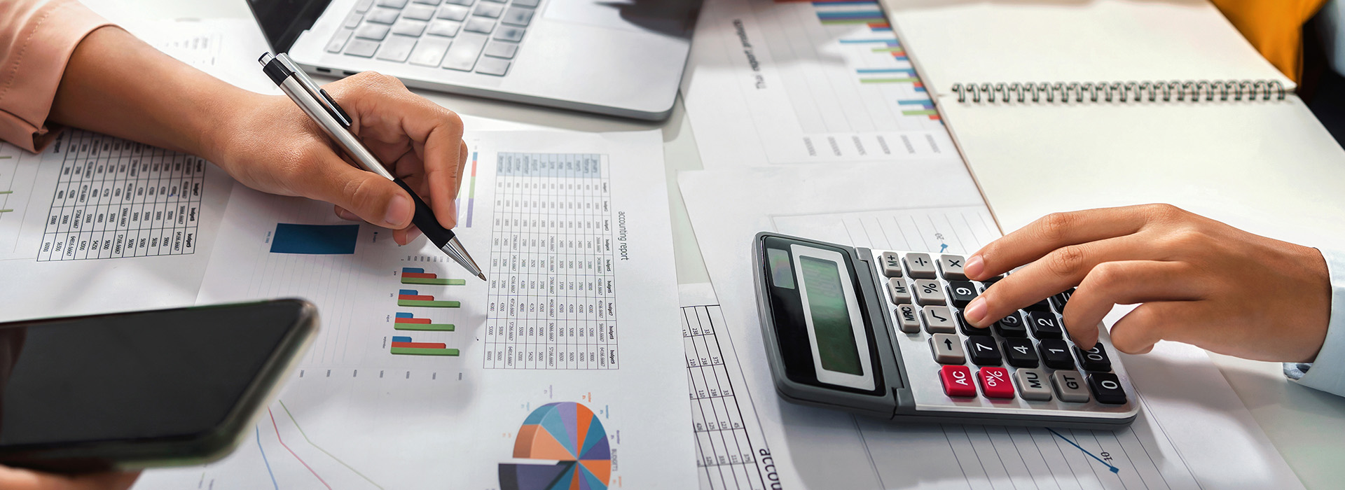 Zarobki w księgowości - czy warto wybrać kwalifikacyjny kurs zawodowy z rachunkowości?