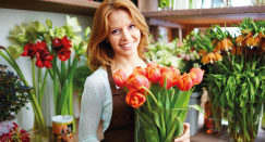Ile zarabia florysta? Sprawdź, czy to zawód, który naprawdę się opłaca