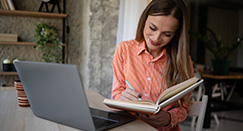 Dlaczego najwięcej osób wybiera Cosinus? 5 kluczowych cech szkoły, na które powinieneś zwrócić uwagę