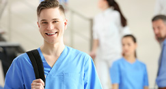 Kto kształci się w zawodach medycznych? Najpopularniejsze kierunki i profil słuchaczy