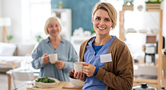 Opiekun w DPS – praca marzeń dla empatycznych. Jak zdobyć kwalifikacje i zawód?