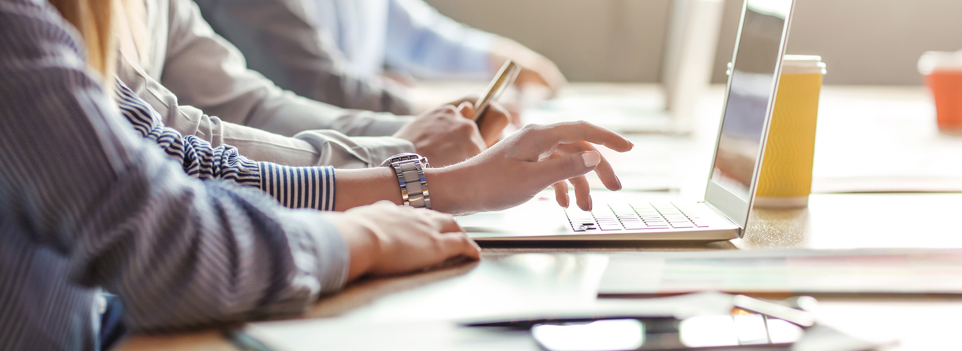 Praca w administracji – gdzie szukać?