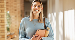 Jakie wykształcenie po szkole policealnej? Sprawdź, co naprawdę masz na papierze