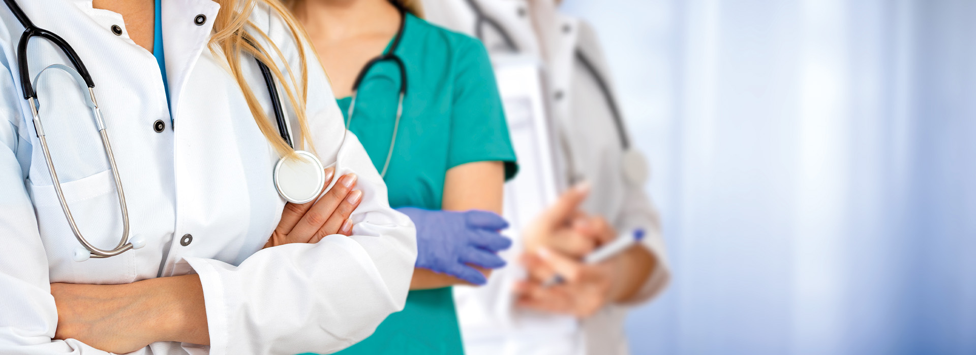 Jak zdobyć zawód medyczny bezpłatnie? Przegląd kierunków w szkole policealnej
